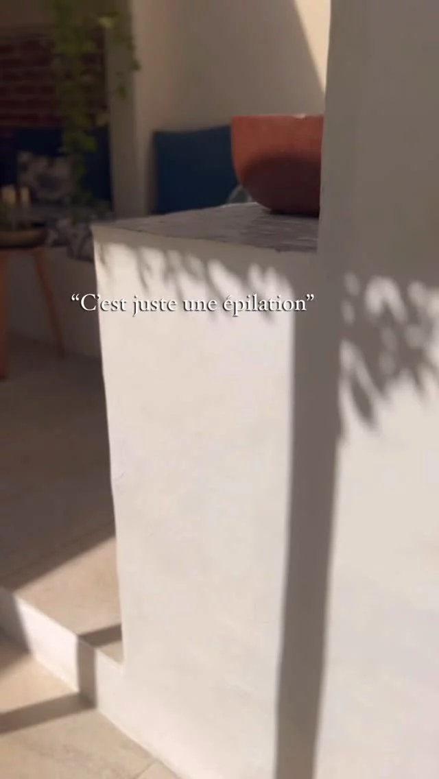 Un savoir-faire respectueux, une safe place. 

Le sugaring, c’est :
• une pâte 100% naturelle (sucre et eau)
• moins de douleur que la cire
• une repousse plus lente et plus fine
• un soin doux pour les peaux sensibles
• un geste ancestral, zéro déchet, efficace

Notre approche :
Minimaliste. Sensorielle. Engagée.
Chaque geste est pensé pour honorer la peau, apaiser le corps et reconnecter à soi.

✨ Sugaring par Meshi Mushki: le rituel qui vous honore.

#sugaring #epilation #slowbeauty #queen #cleanbeauty #meshimushki #evreux #soinducorps #bienetre #ecobeauty #mermaid #amazoneurbaine